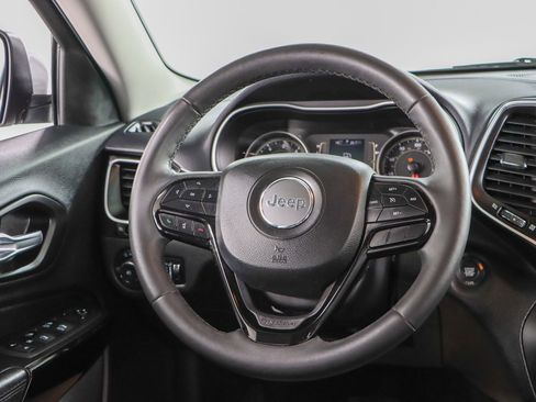 Used 2021 Jeep Cherokee Latitude Plus image 12