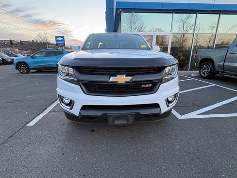 Used 2017 Chevrolet Colorado Z71 image 3