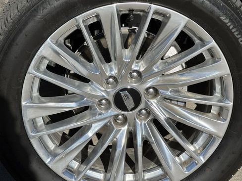 Certified 2025 Cadillac Escalade Premium Luxury image 10