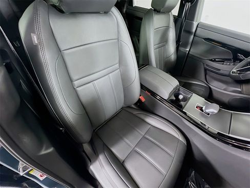 Certified 2025 Land Rover Range Rover Evoque Dynamic SE image 29