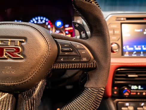 Used 2023 Nissan GT-R Premium w/ Premium Interior Package AWD/4WD image 47