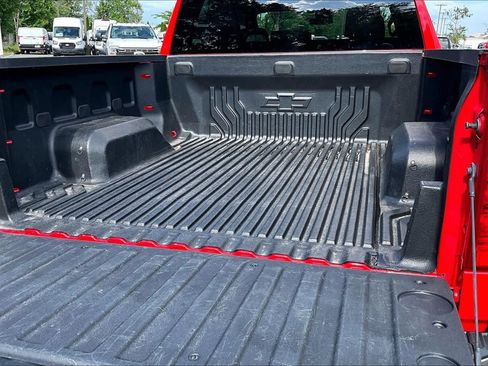 Used 2023 Chevrolet Silverado 1500 LT AWD/4WD image 32