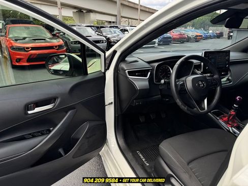 Used 2020 Toyota Corolla SE FWD image 21