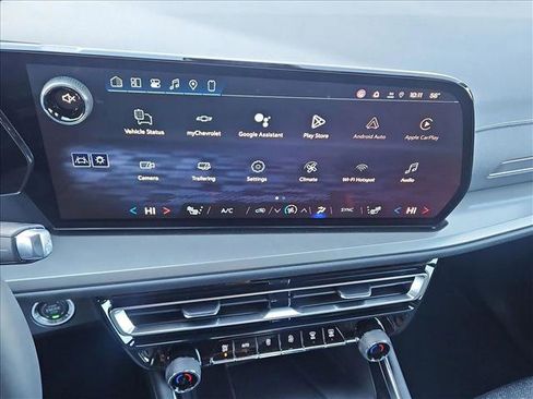 New 2026 Chevrolet Traverse LT FWD image 12