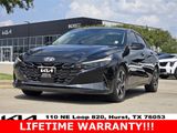 Used 2022 Hyundai Elantra Limited w/ Preferred Accessory Package image 2