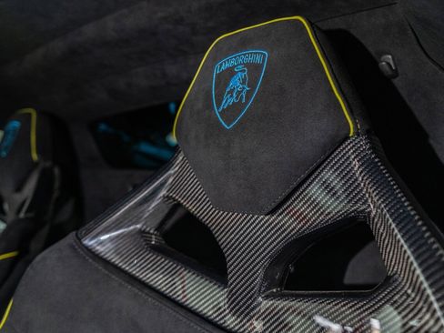 Used 2023 Lamborghini Huracan STO image 31