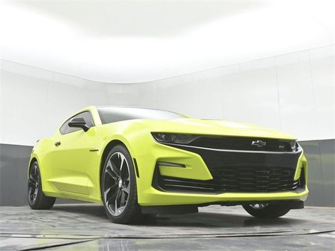 Used 2021 Chevrolet Camaro SS image 37