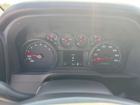 Used 2025 Chevrolet Silverado 1500 W/T image 21