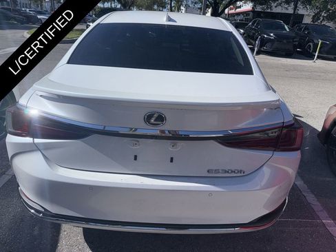 Used 2025 Lexus ES 300h w/ Premium Package FWD image 7
