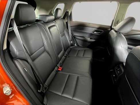 Used 2021 Nissan Rogue SL FWD image 25