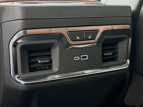 New 2026 GMC Sierra 3500 Denali Ultimate AWD/4WD image 26