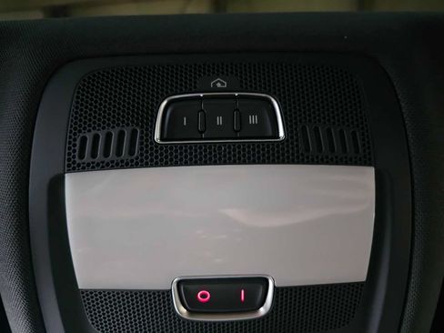Used 2015 Audi SQ5 Premium Plus w/ Technology Package AWD/4WD image 35