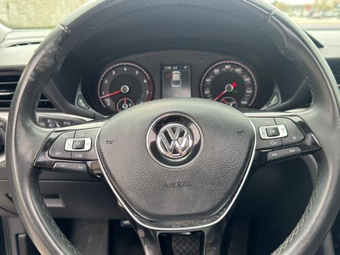 Used 2021 Volkswagen Passat 2.0T SE FWD image 17