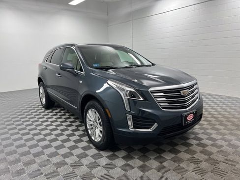 Used 2019 Cadillac XT5 Base image 1