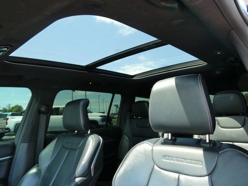 Used 2022 Jeep Grand Cherokee L Overland w/ Advanced Protech Group III AWD/4WD image 26