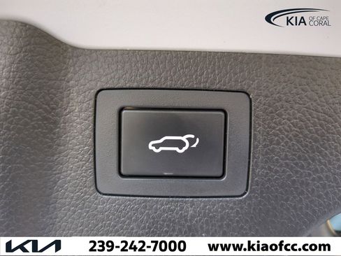 Used 2017 Hyundai Santa Fe Sport image 13