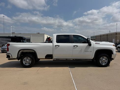 Used 2021 Chevrolet Silverado 2500 W/T w/ WT Convenience Package AWD/4WD image 4