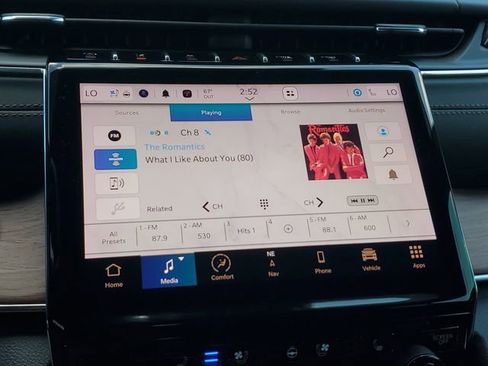 Certified 2023 Jeep Grand Cherokee L Summit w/ Luxury Tech Group V image 32