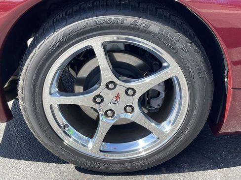 Used 2003 Chevrolet Corvette Coupe w/ Preferred Equipment Group RWD image 8