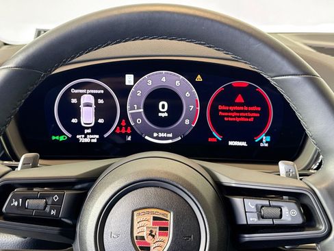 Certified 2025 Porsche Cayenne image 14