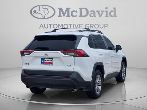 Used 2022 Toyota RAV4 XLE AWD/4WD image 6