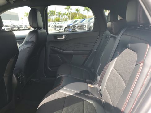 Used 2025 Ford Escape ST-Line w/ Equipment Group 301A image 20