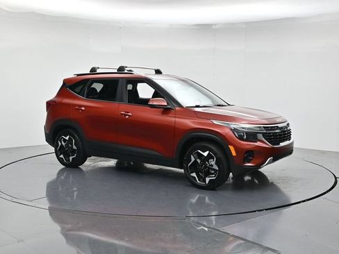 Used 2026 Kia Seltos S FWD image 3