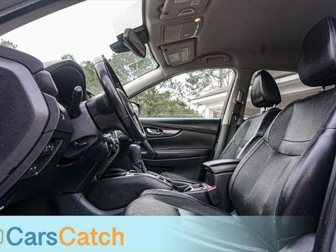 Used 2017 Nissan Rogue SL image 18