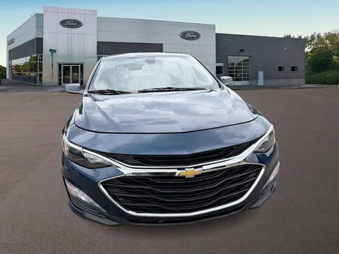 Used 2020 Chevrolet Malibu LT FWD image 3