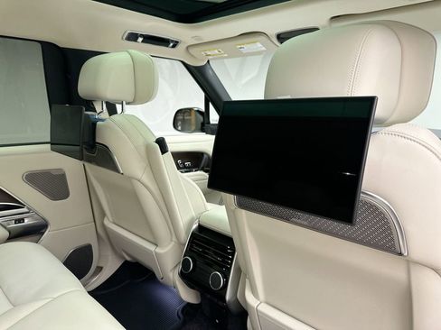 New 2026 Land Rover Range Rover Long Wheelbase Autobiography image 8