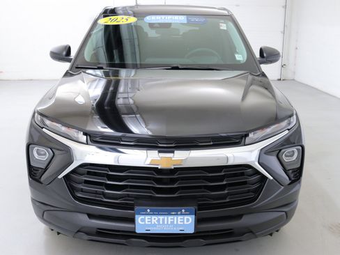 Certified 2025 Chevrolet TrailBlazer LS w/ LS Convenience Package image 2