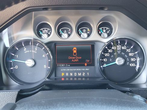 Used 2016 Ford F250 Lariat w/ Lariat Interior Package AWD/4WD image 17