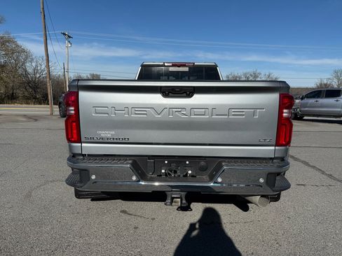 Used 2025 Chevrolet Silverado 3500 LTZ w/ LTZ Texas Edition image 15