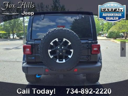 Used 2024 Jeep Wrangler Unlimited Rubicon 4xe AWD/4WD image 7