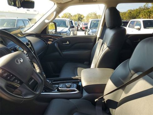 Used 2024 INFINITI QX80 Luxe image 11