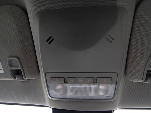 Used 2015 Buick Encore Convenience FWD image 32