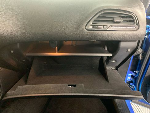 Used 2016 Dodge Challenger R/T Scat Pack w/ Leather Interior Group image 31