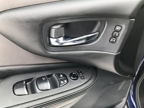 Used 2023 Nissan Murano SL image 18