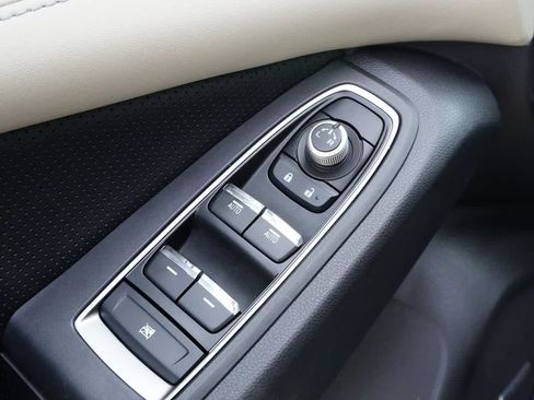 Used 2020 Subaru Ascent Limited w/ Technology Package image 15