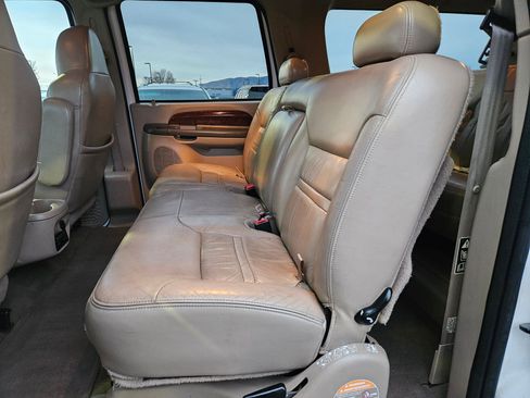 Used 2001 Ford Excursion Limited image 30