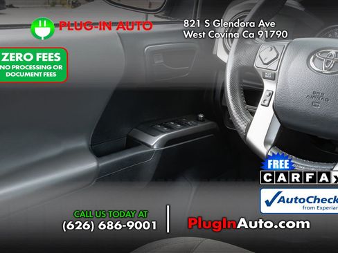 Used 2018 Toyota Tacoma SR5 RWD image 13