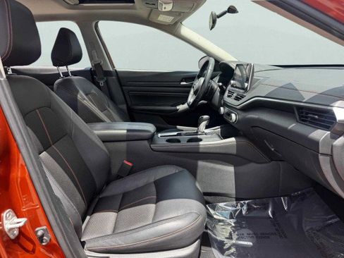 Used 2019 Nissan Altima 2.5 SR w/ SR Premium Package image 34