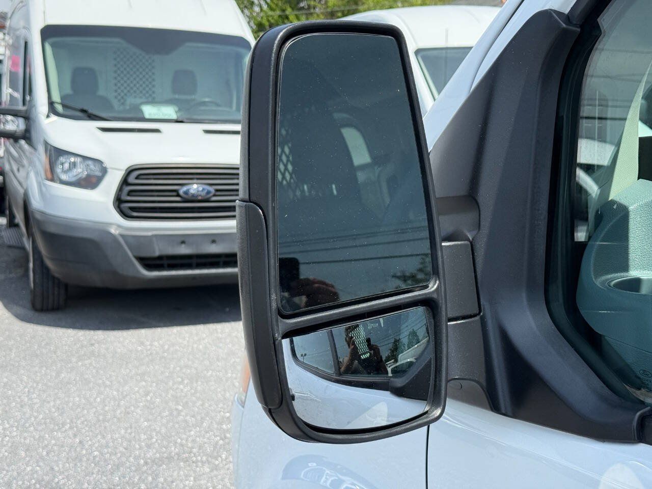 Used 2019 Ford Transit 250 130 Low Roof w/ Exterior Upgrade Package RWD image 33