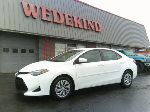 Used 2018 Toyota Corolla LE w/ Body Protection Package image 1