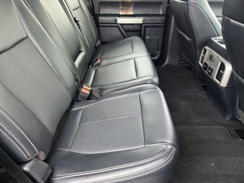 Used 2022 Ford F250 Lariat w/ Black Appearance Package AWD/4WD image 30