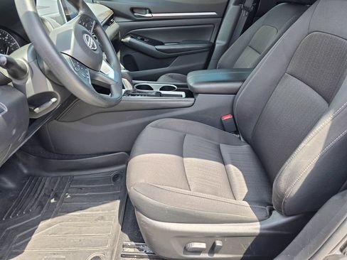 Used 2023 Nissan Altima 2.5 SV FWD image 10
