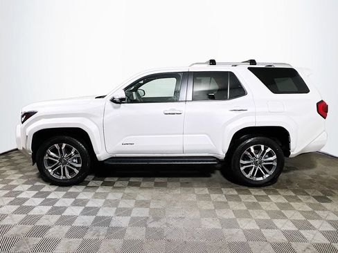 Certified 2025 Toyota 4Runner Limited AWD/4WD image 4