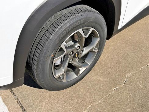 New 2026 Chevrolet Trax LT image 10