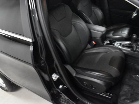 Used 2022 Jeep Cherokee Latitude Lux image 15