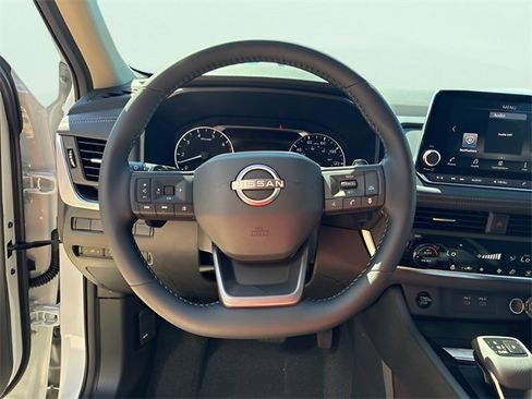 Used 2026 Nissan Rogue SV w/ Cold Weather Package image 10